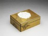 Box with a hydrangea flower (oblique)