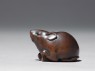 Netsuke in the form of a mouse (side)